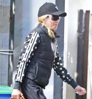 Madonna out and about Los Angeles - 27 January 2014 (10)