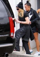 Madonna out and about in Los Angeles - Gym - 30 January 2014 (10)