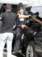Madonna out and about in Los Angeles - 7 March 2014 (10)