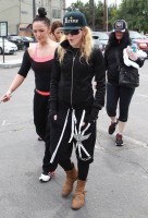 Madonna out and about in Los Angeles - 17 April 2014 (9)