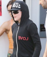 Madonna out and about in Los Angeles - 21 April 2014 (6)