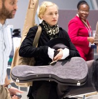 Madonna night flight New York to London (3)