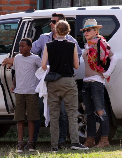 Madonna in Mchinji, Malawi - 29 November 2014 (1)