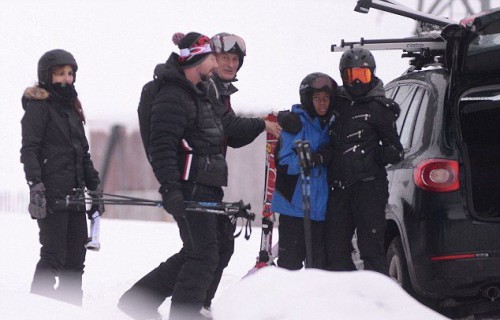 Madonna spotted skiing in Gstaad, Switzerland - 2 January 2015 (3)