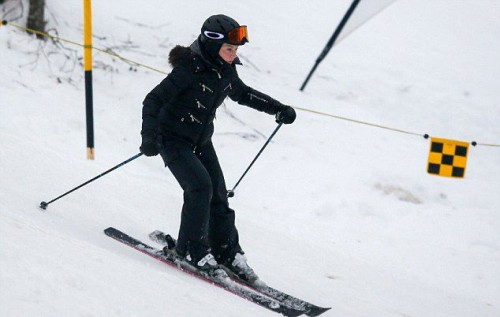 Madonna spotted skiing in Gstaad, Switzerland - 2 January 2015 (1)