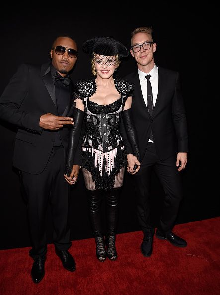 Madonna attends the 2015 Grammy Awards - 8 February 2015 Update 01 (9)