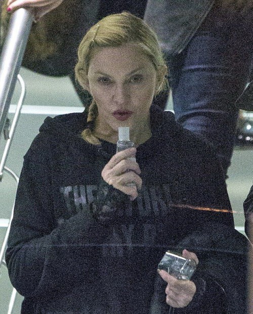 Madonna leaves rehearsals at the O2, London - 22 February 2015 - Pictures (2)