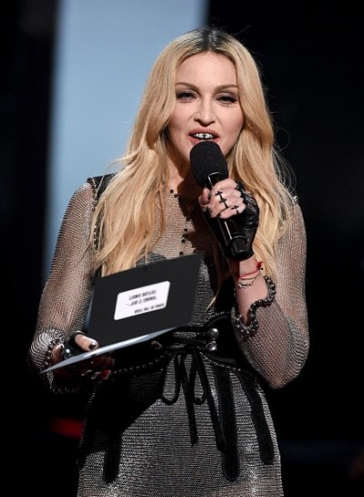 Madonna at the iHeartRadio Music Awards and Taylor Swift (18)