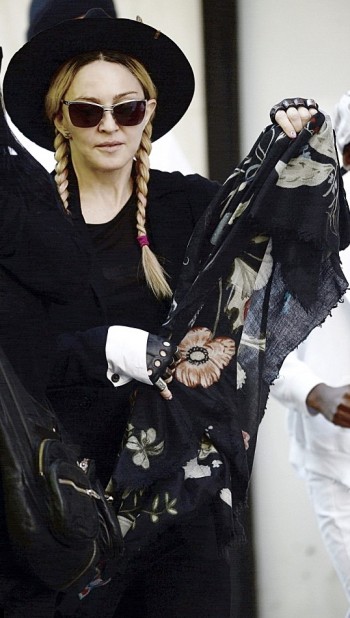 Madonna out and about New York - 23 May 2015 (3)