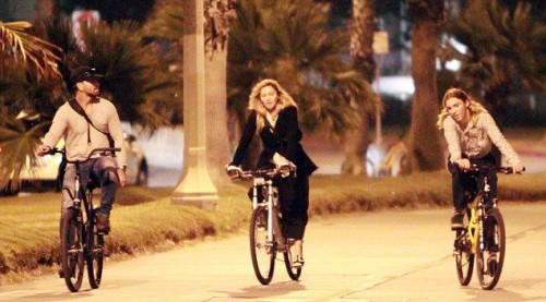 Madonna out and about in Los Angeles - 27 October 2015 - Pictures (13)