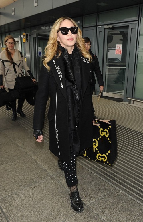 Madonna out and about in London and New York 5-7 April 2016 (14)