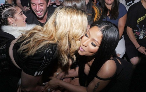 Madonna at the Alexander Wang Fashion Show, New York - 10 September 2016 - Pictures & Videos (21)