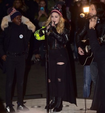 Madonna performs 5 acoustic songs at Washington Square Park  New York (11)