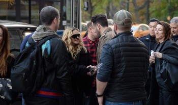 Madonna shooting "Carpool Karaoke" video with James Corden, New York 16 November 2016 (18)
