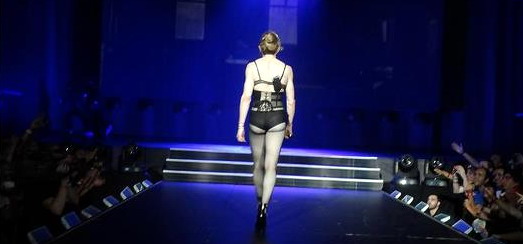 MDNA à l’Olympia [Full Show HD – MKV – 1.5GB]