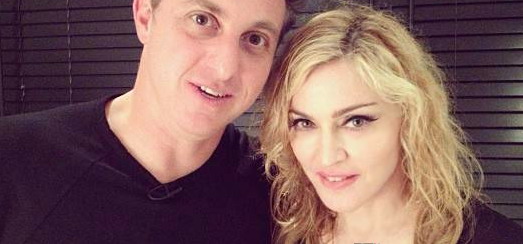 Madonna interview by Luciano Huck [MP4 – 89MB]