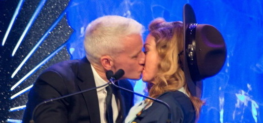 Madonna and Anderson Cooper Kiss at the GLAAD Media Awards [HD]