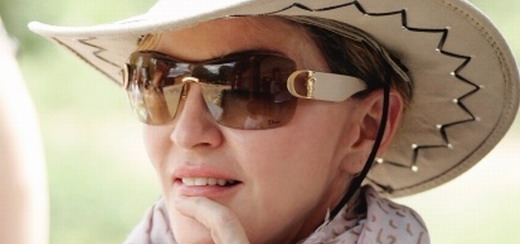 Madonna visits Malawi with her family [2 April 2013 – Pictures]