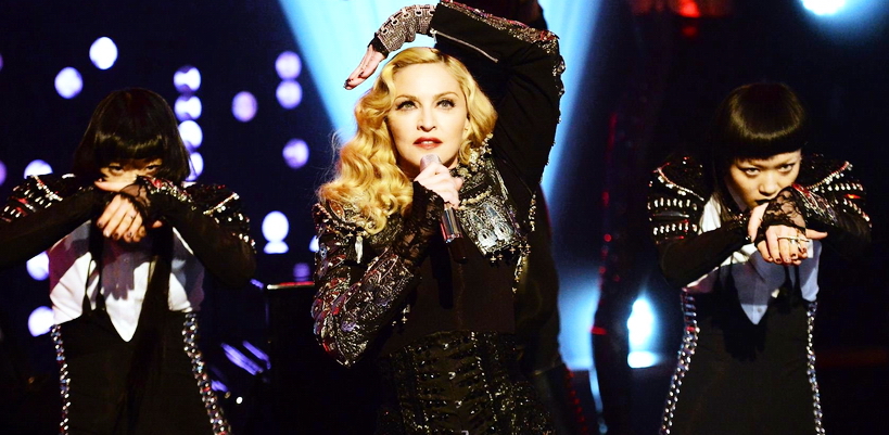 [Update: Full show added] Madonna performed Ghosttown on The Jonathan Ross Show