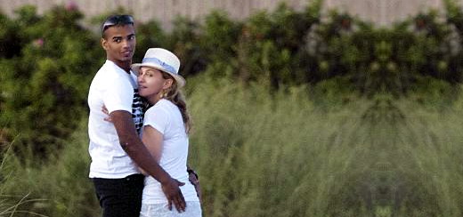 Madonna and Brahim Zaibat on the beach in The Hamptons [Summer 2011 – 4 pictures]