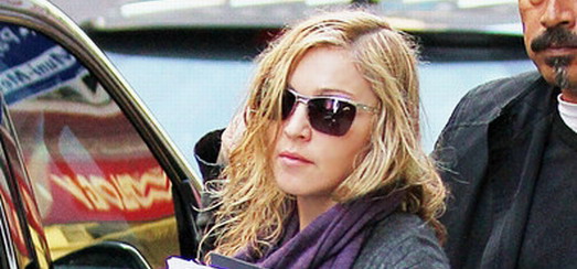 Madonna out and about in New York [17 Octobre 2011 – HQ Pictures]