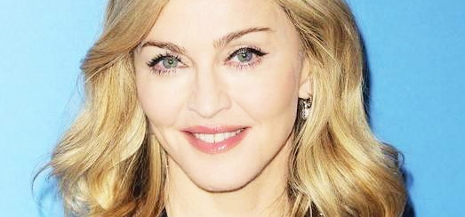 Madonna Plays Lola Songs… While Recording