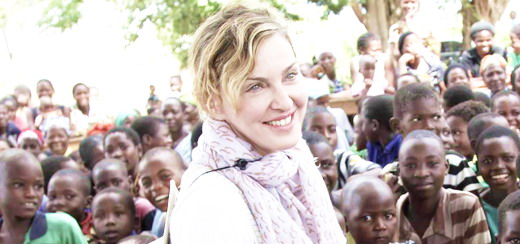 Madonna visite Chorwe, Mchinji et Blantyre au Malawi [Avril 2013 – Pictures]