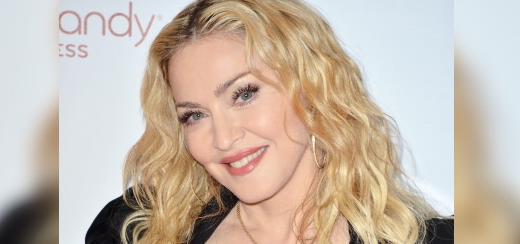 Madonna assiste à l’ouverture du Hard Candy Fitness de Toronto [11 février 2014 – Photos]