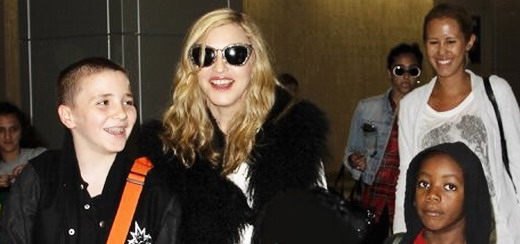 Madonna à l’aéroport JFK de New York [4 Sept 2011 – Photos HQ]