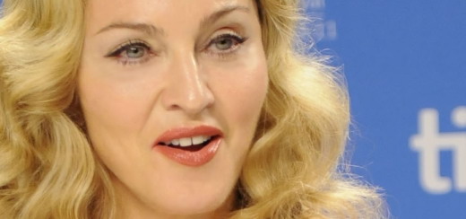 Madonna à la conférence de Presse du Festival International du Film de Toronto [12 Sept 2011 – HQ/MQ pictures]