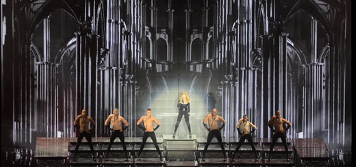 MDNA Tour Teaser par Moment Factory