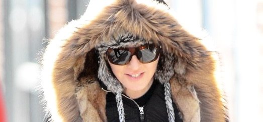 Madonna out and about on crutches in New York [17 January 2014 – Pictures]