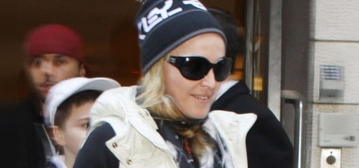 Madonna au centre de Kabbale à New York [10 décembre 2011 – Photos HQ]