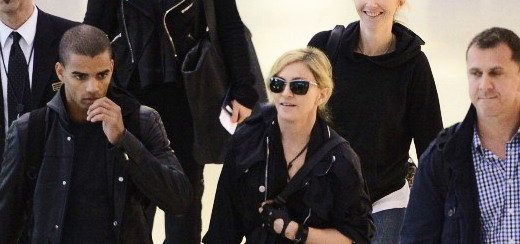 Madonna à l&rsquo;aéroport de JFK, New York [24 mai 2012 – Photos]