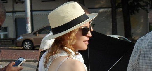 Madonna dans les rues de Varsovie & Kiev [1-3 août 2012 – 33 Photos & 3 Vidéos]